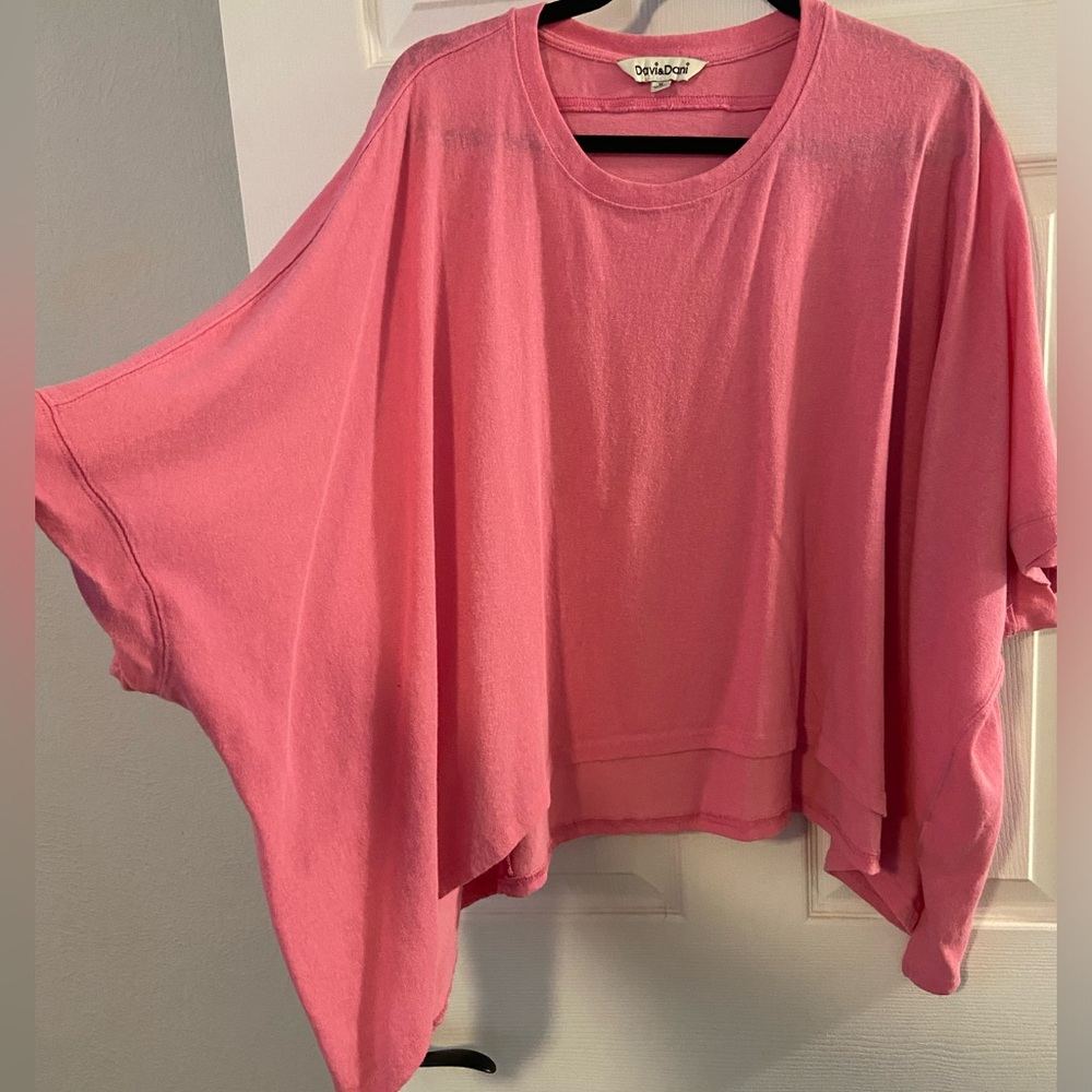 Davi & Dani size medium oversized short sleeve
